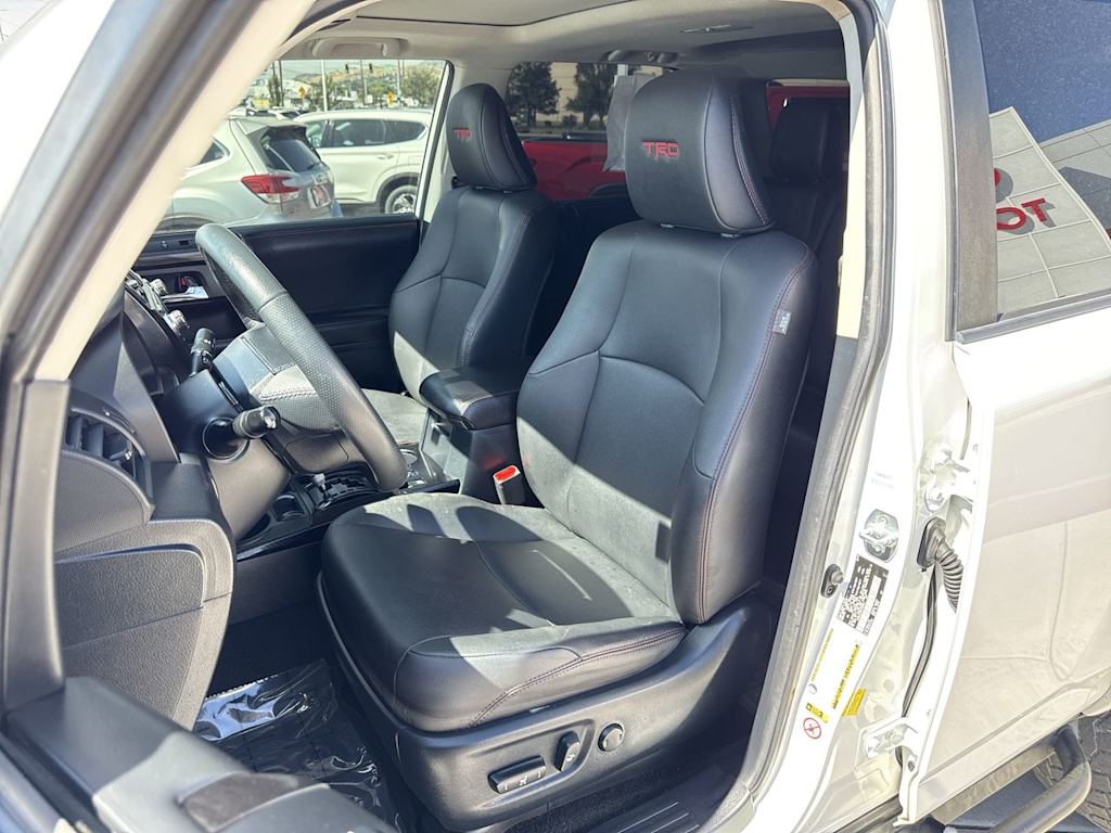 Thumbnail: 2019 Toyota 4Runner - 10