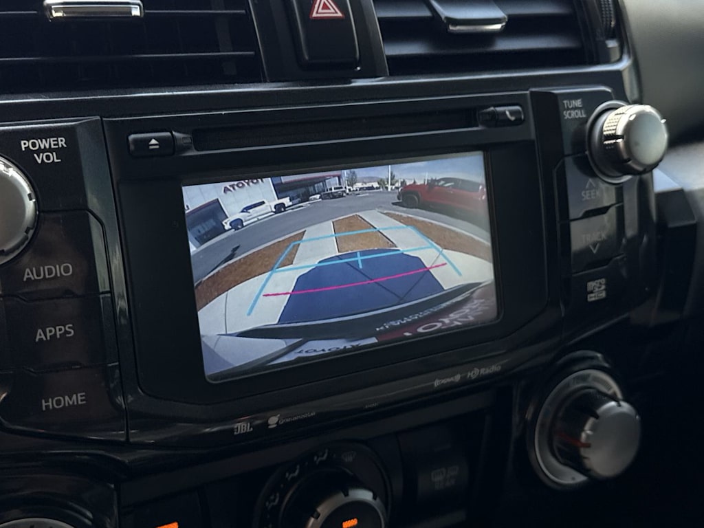 Thumbnail: 2019 Toyota 4Runner - 21