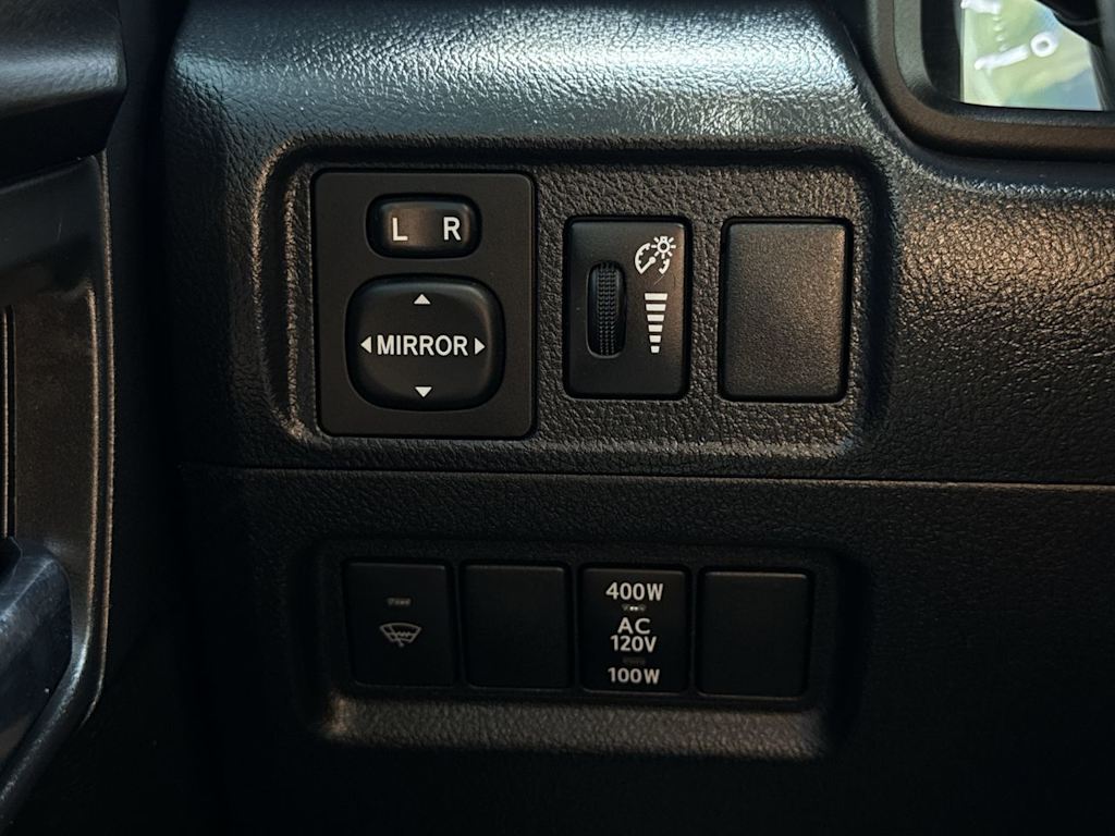 Thumbnail: 2019 Toyota 4Runner - 22