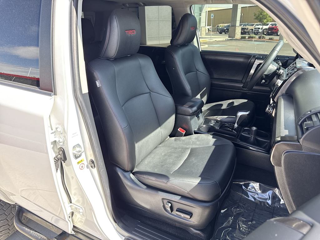 Thumbnail: 2019 Toyota 4Runner - 11