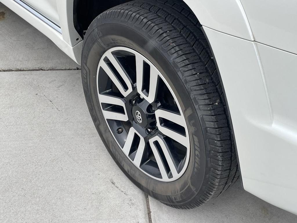2017 Toyota 4Runner Limited 8