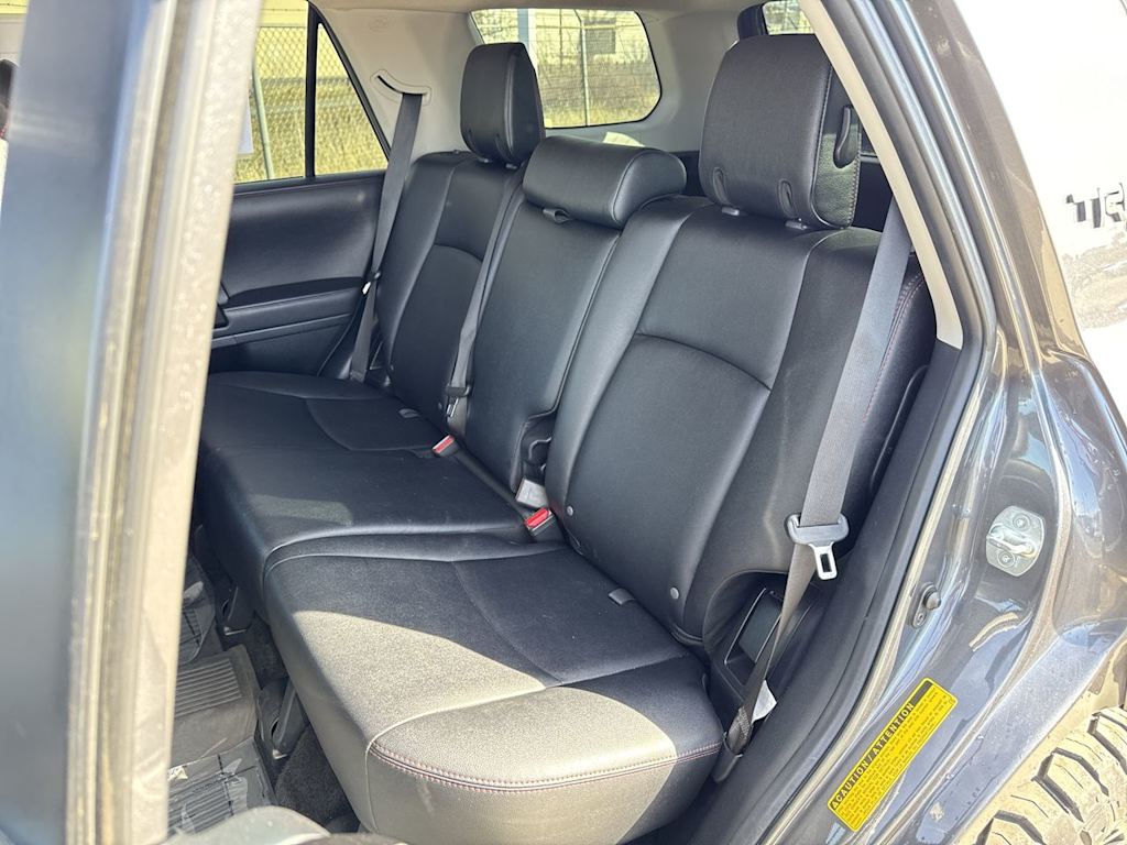 Thumbnail: 2021 Toyota 4Runner - 12