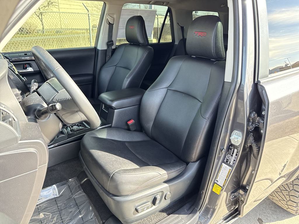 Thumbnail: 2021 Toyota 4Runner - 10