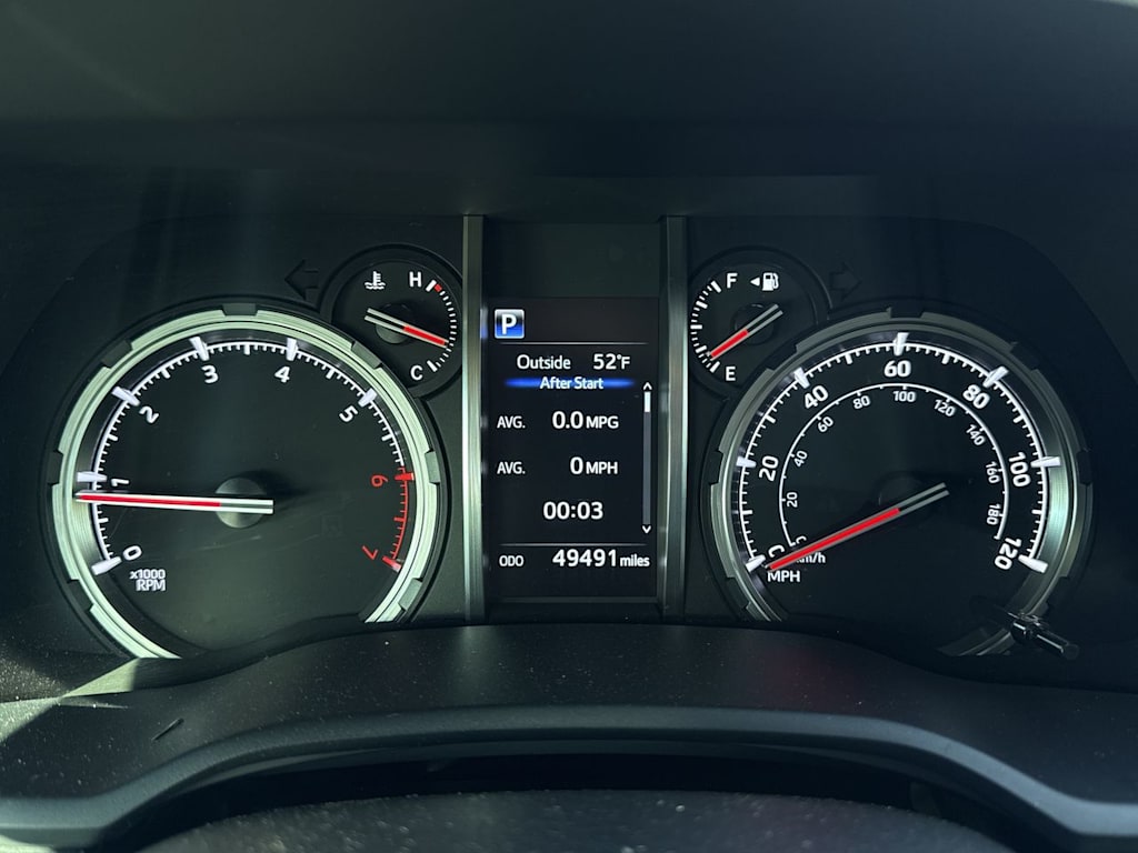 Thumbnail: 2021 Toyota 4Runner - 16