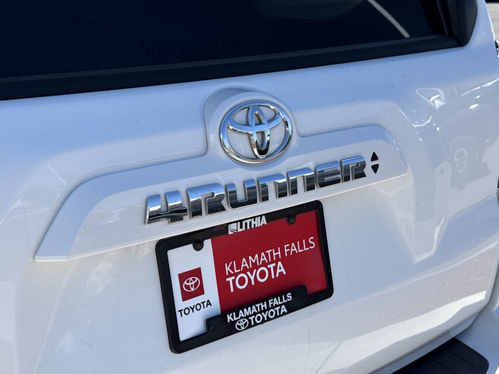 Thumbnail: 2023 Toyota 4Runner - 7