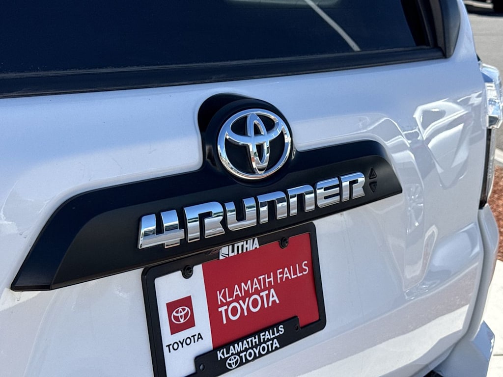 Thumbnail: 2023 Toyota 4Runner - 7
