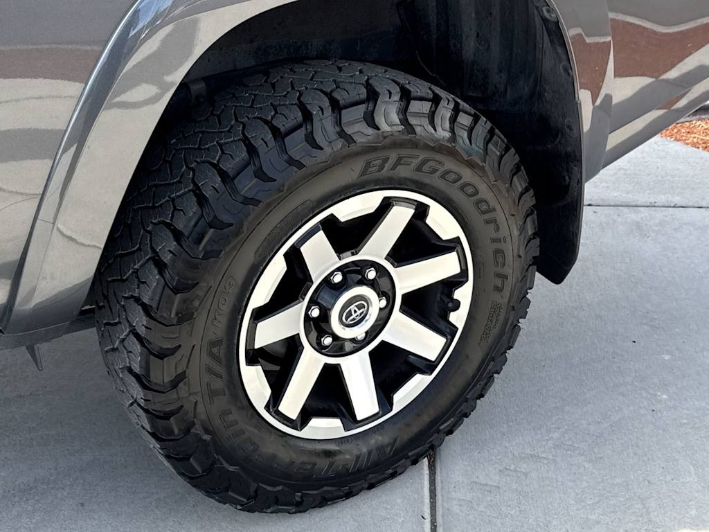 Thumbnail: 2023 Toyota 4Runner - 8