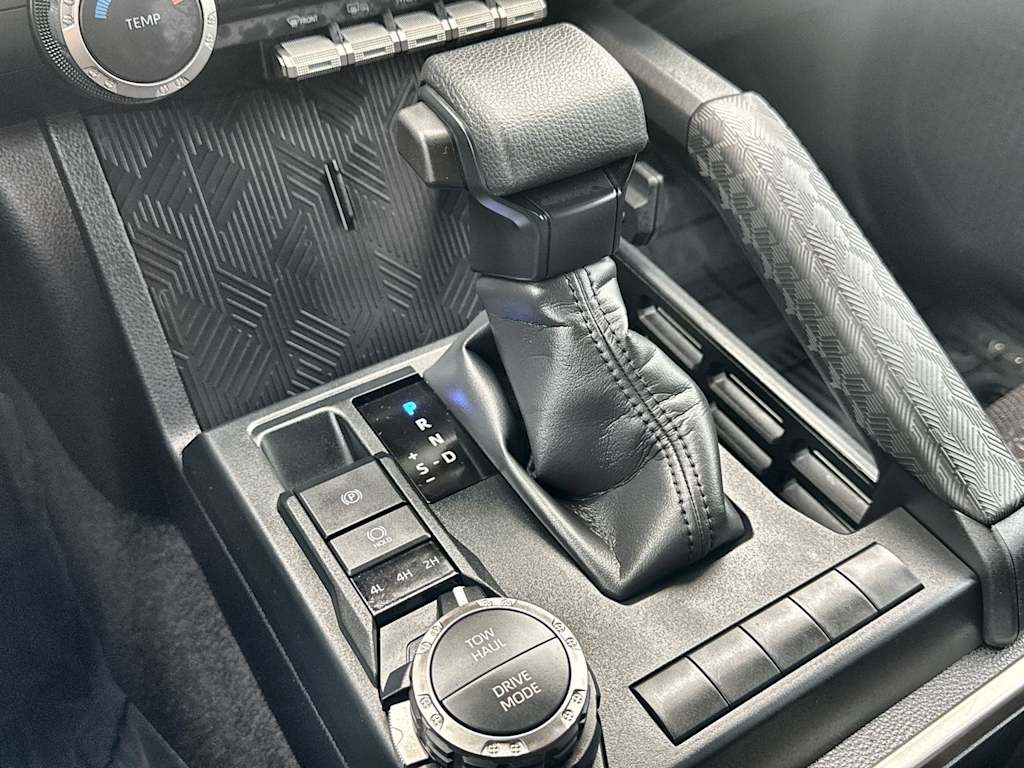 Thumbnail: 2025 Toyota 4Runner - 16