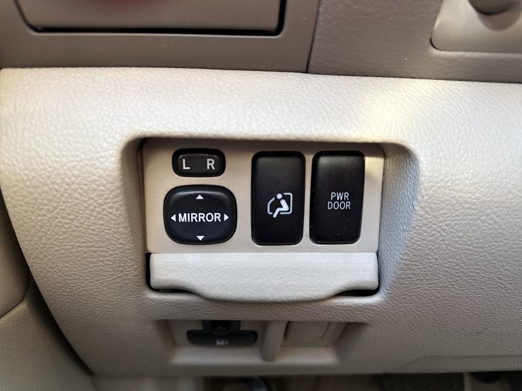 Thumbnail: 2006 Lexus RX - 23