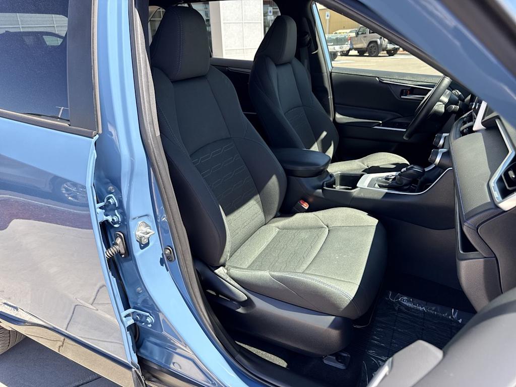 Thumbnail: 2023 Toyota RAV4 - 12