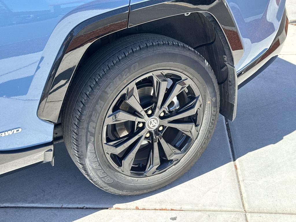 Thumbnail: 2023 Toyota RAV4 - 8