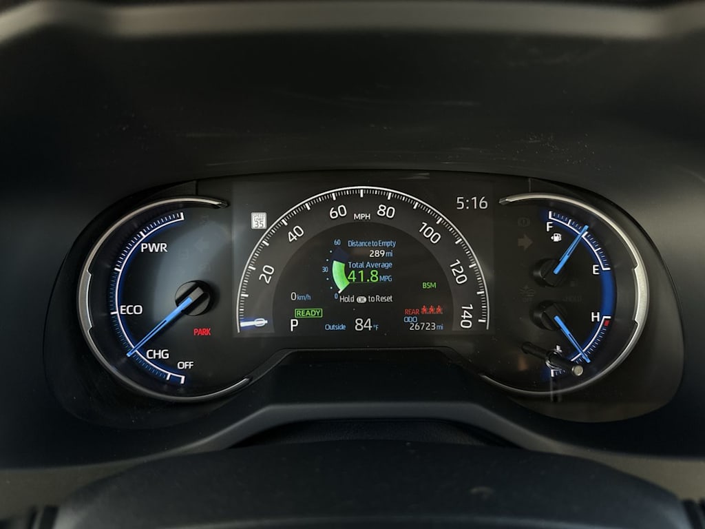 Thumbnail: 2025 Toyota RAV4 - 16