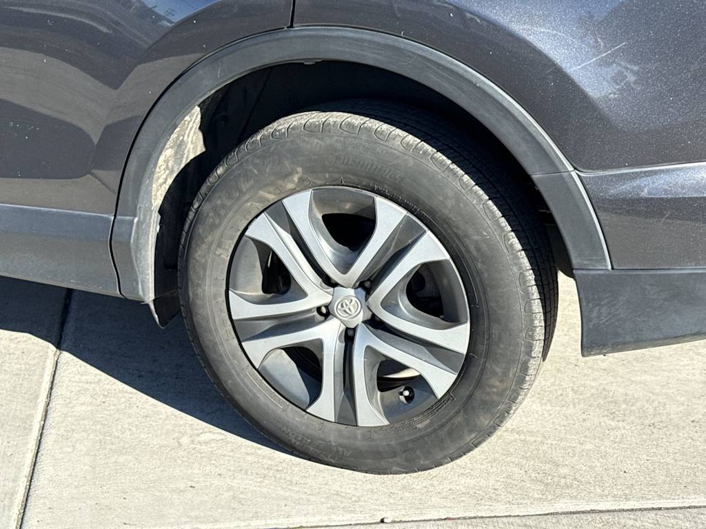 Thumbnail: 2018 Toyota RAV4 - 7