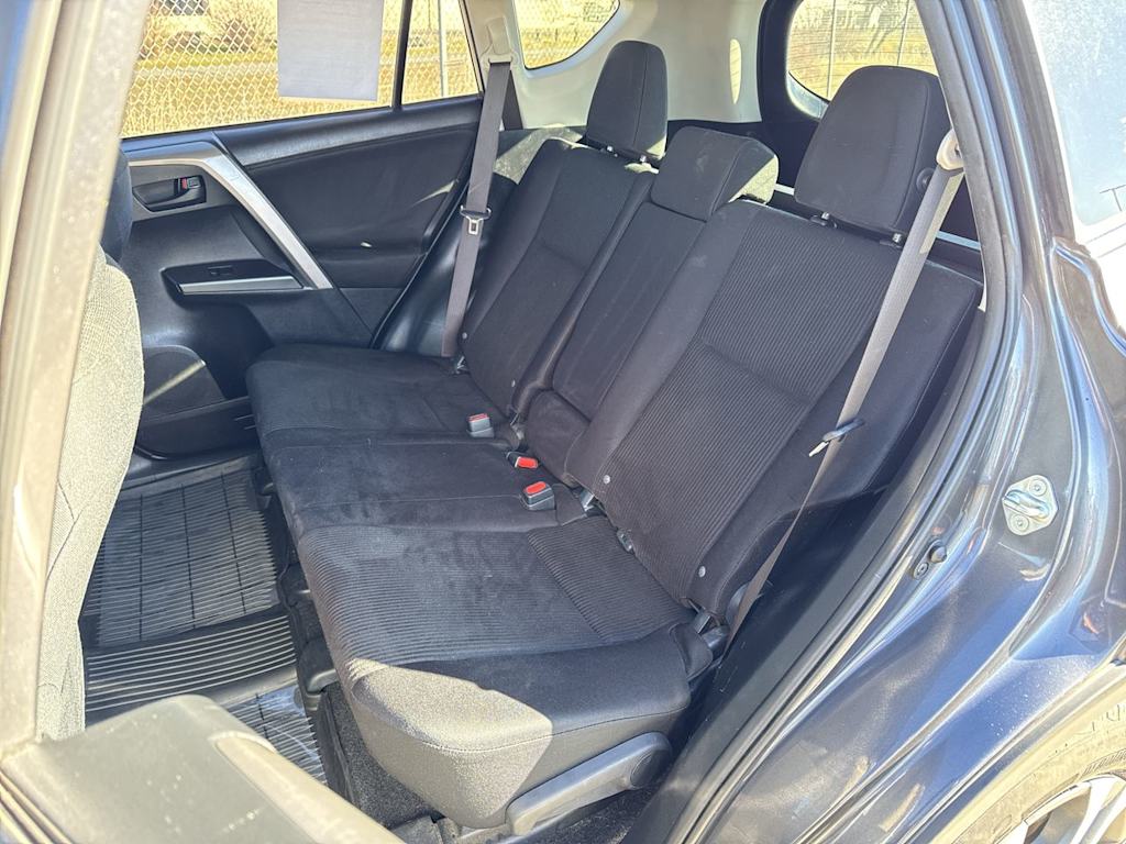 Thumbnail: 2018 Toyota RAV4 - 12