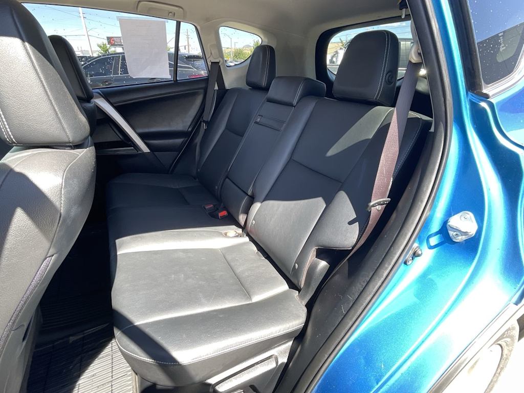 Thumbnail: 2016 Toyota RAV4 - 13