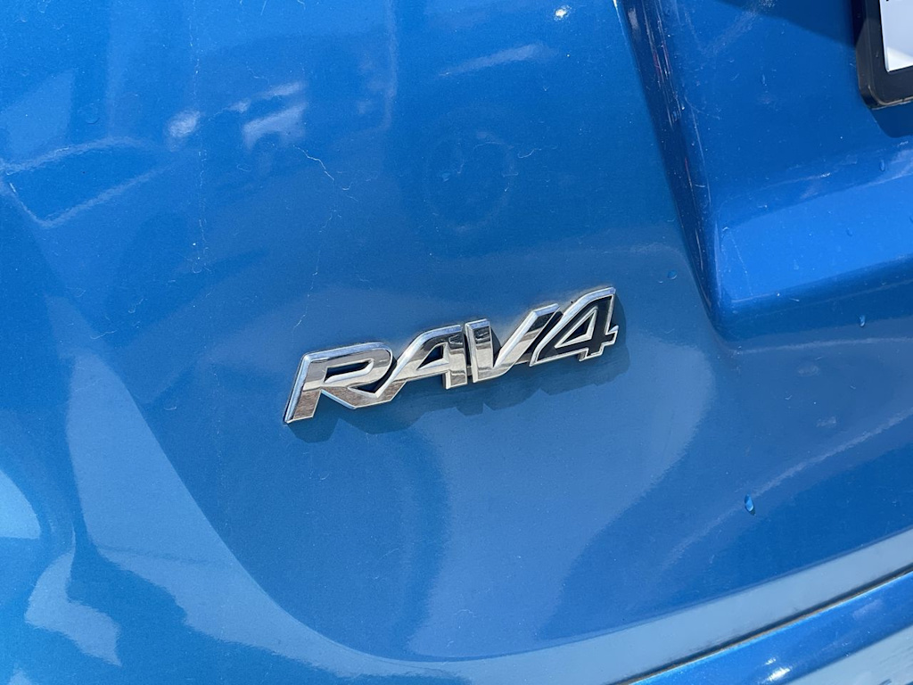 Thumbnail: 2016 Toyota RAV4 - 7