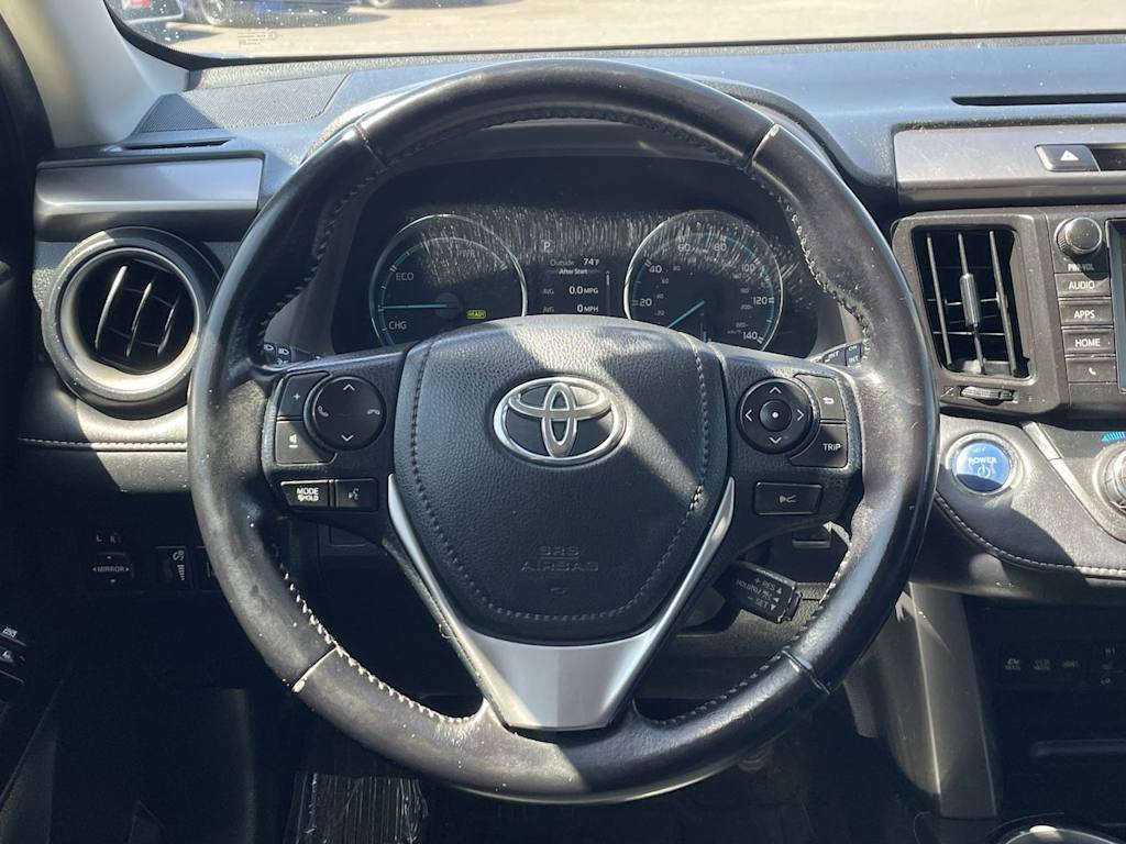 Thumbnail: 2016 Toyota RAV4 - 10