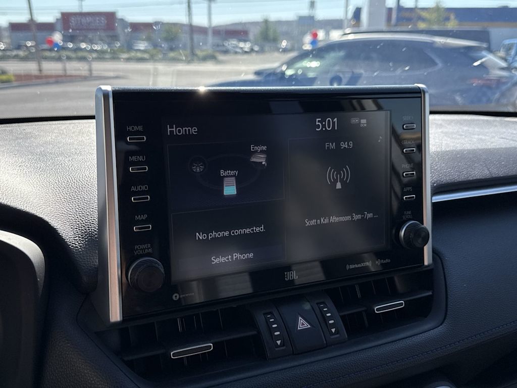 Thumbnail: 2022 Toyota RAV4 - 15
