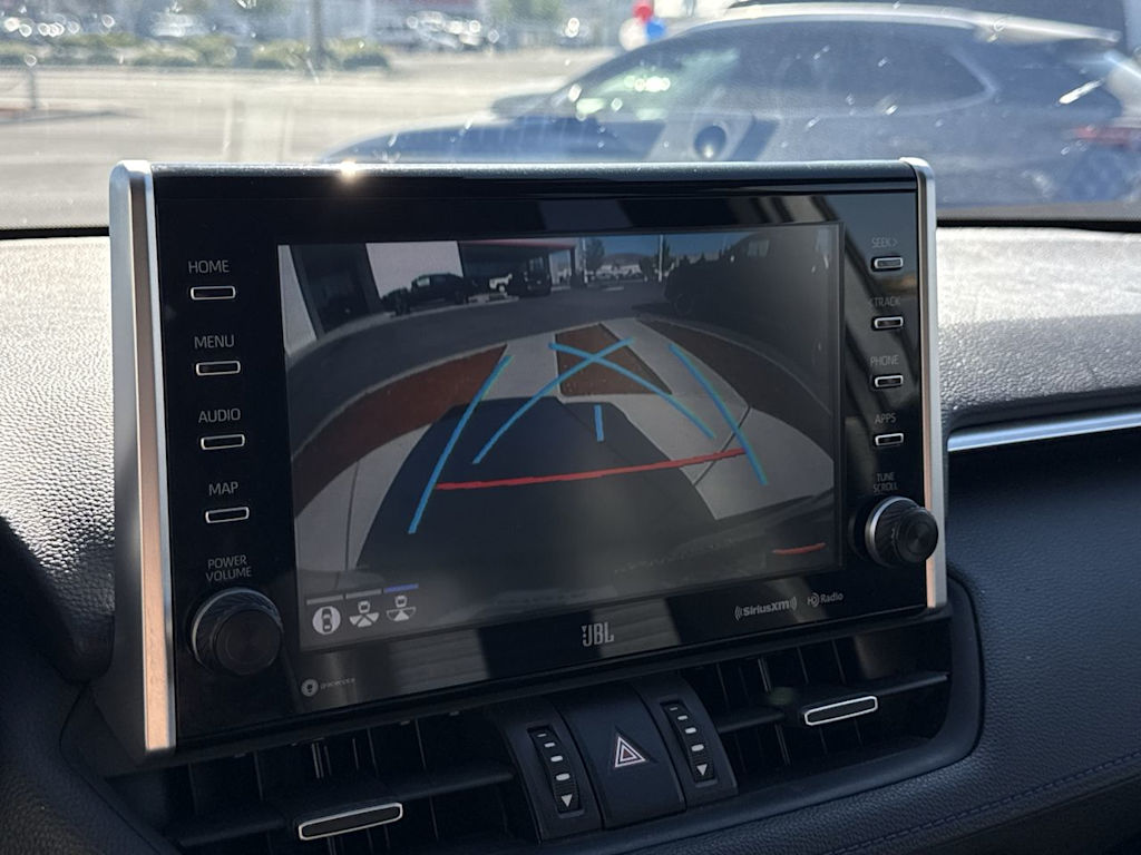 Thumbnail: 2022 Toyota RAV4 - 22