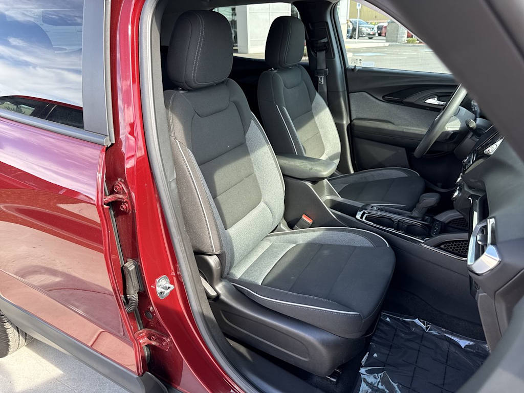 Thumbnail: 2023 Chevrolet TrailBlazer - 11