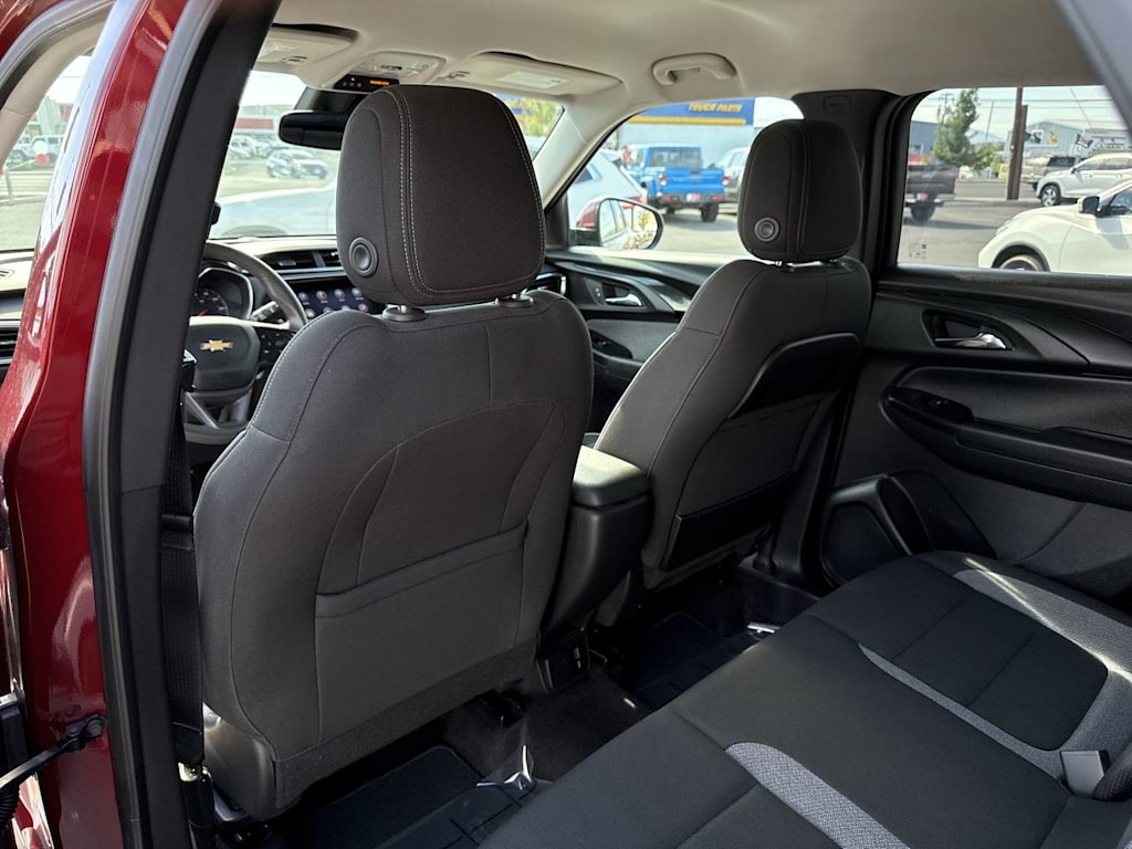 Thumbnail: 2023 Chevrolet TrailBlazer - 21