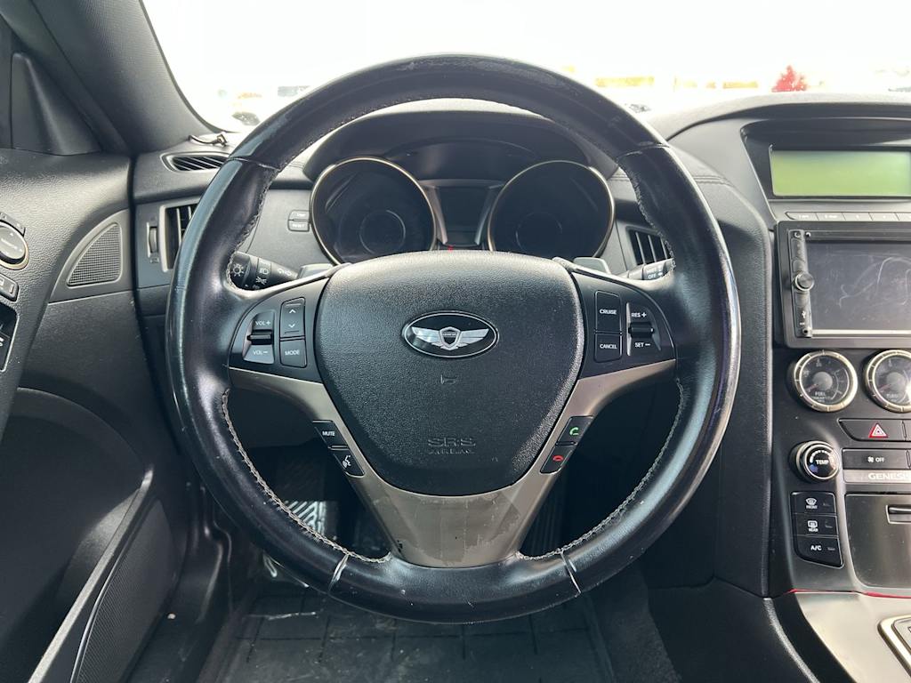 2013 Hyundai Genesis Base 13