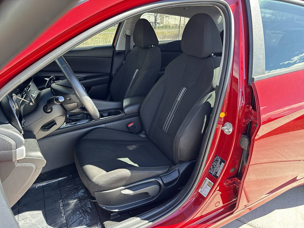 Thumbnail: 2023 Hyundai Elantra - 11