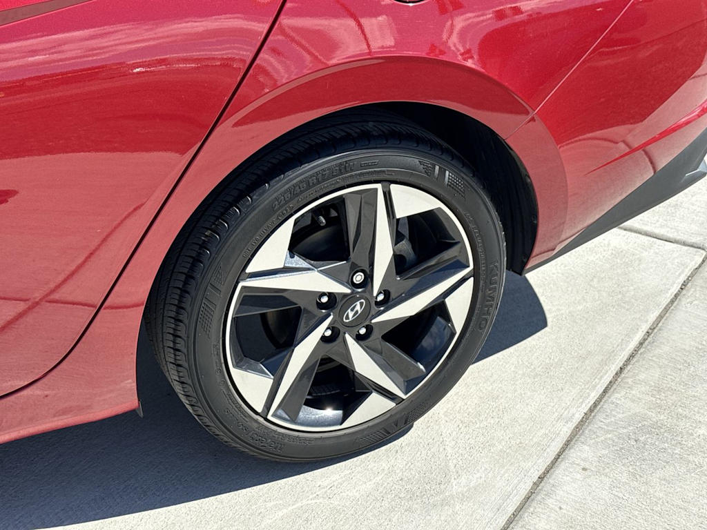 Thumbnail: 2023 Hyundai Elantra - 8