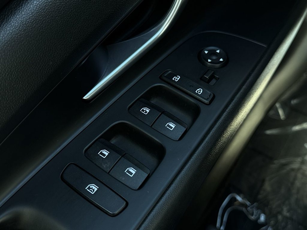 Thumbnail: 2023 Hyundai Elantra - 23