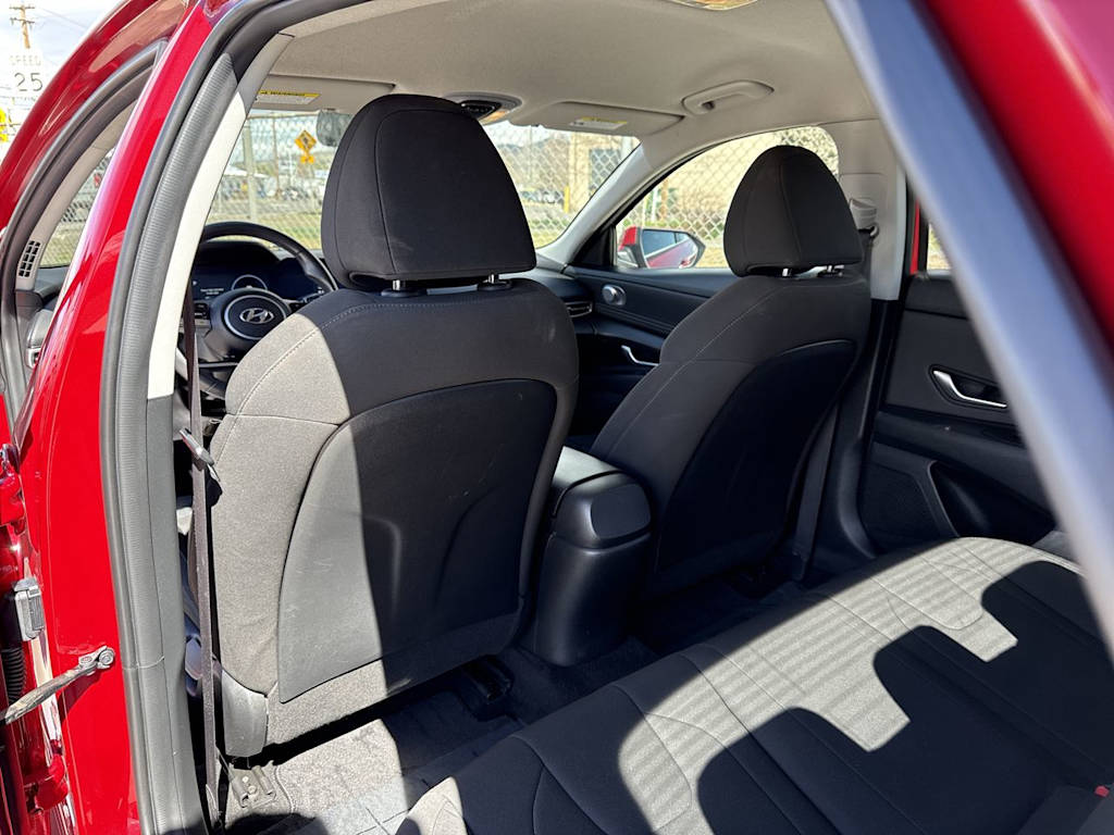 Thumbnail: 2023 Hyundai Elantra - 20