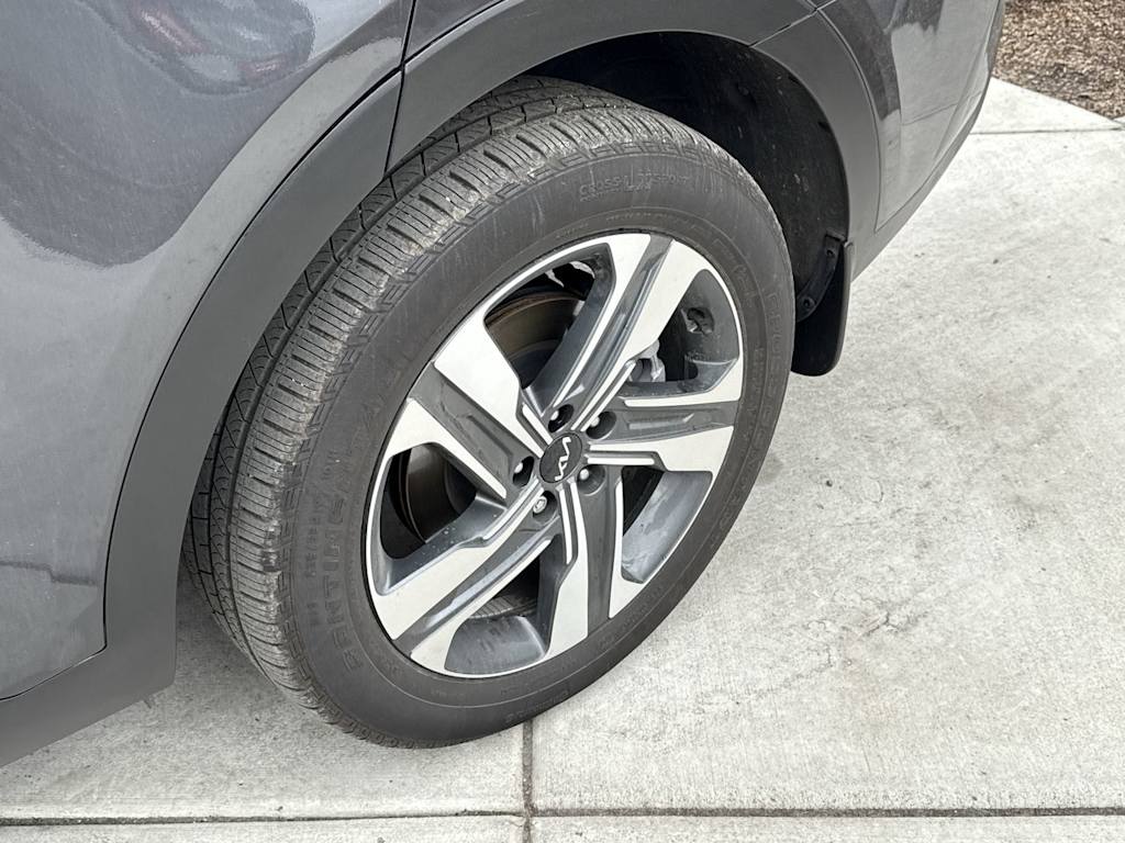 Thumbnail: 2023 Kia Sorento - 7