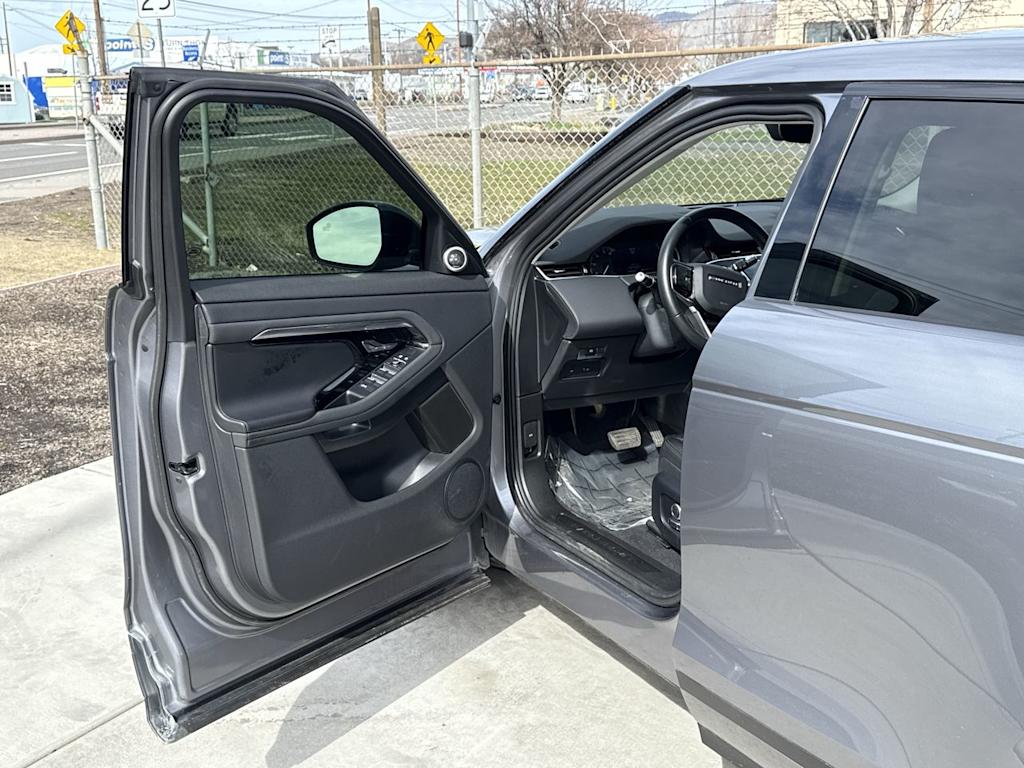 Thumbnail: 2021 Land Rover Range Rover Evoque - 20