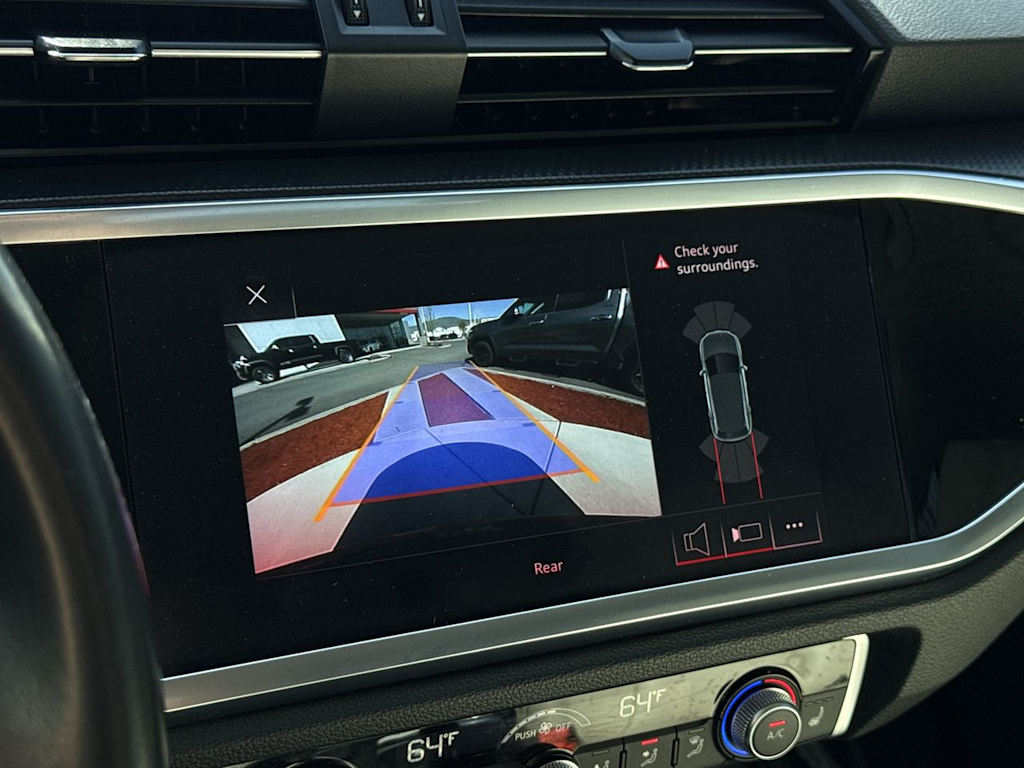 Thumbnail: 2021 Audi Q3 - 21