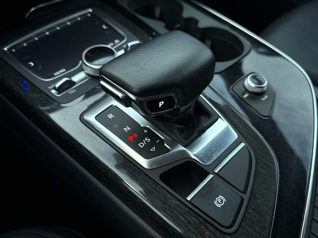 Thumbnail: 2019 Audi Q7 - 16