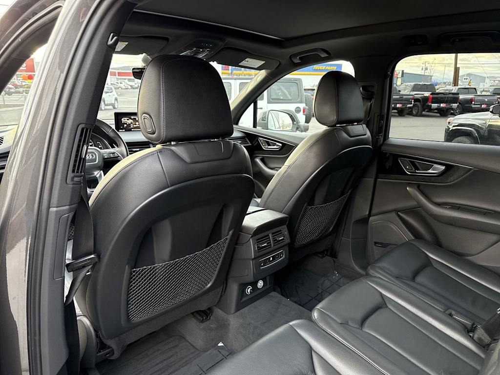 Thumbnail: 2019 Audi Q7 - 21