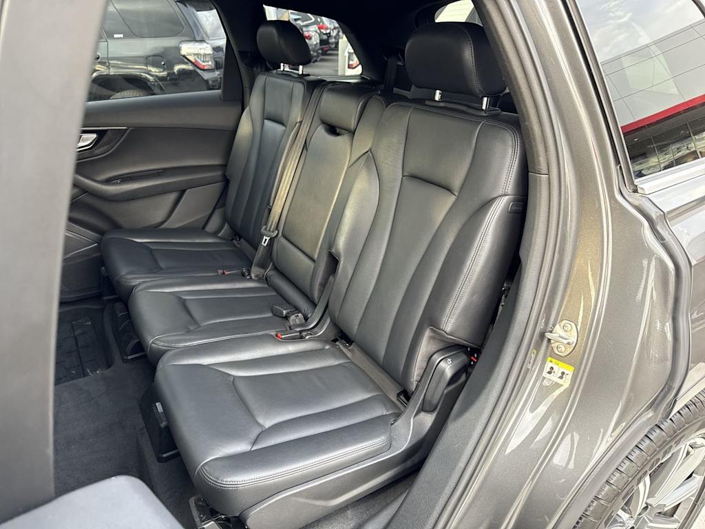 Thumbnail: 2019 Audi Q7 - 13