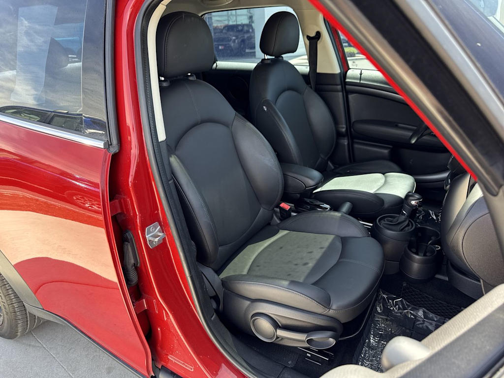 Thumbnail: 2013 MINI Cooper Countryman - 12