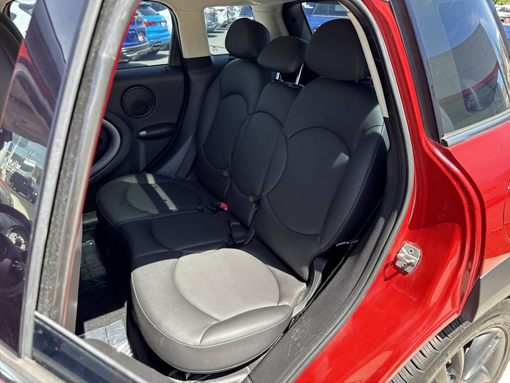 Thumbnail: 2013 MINI Cooper Countryman - 13