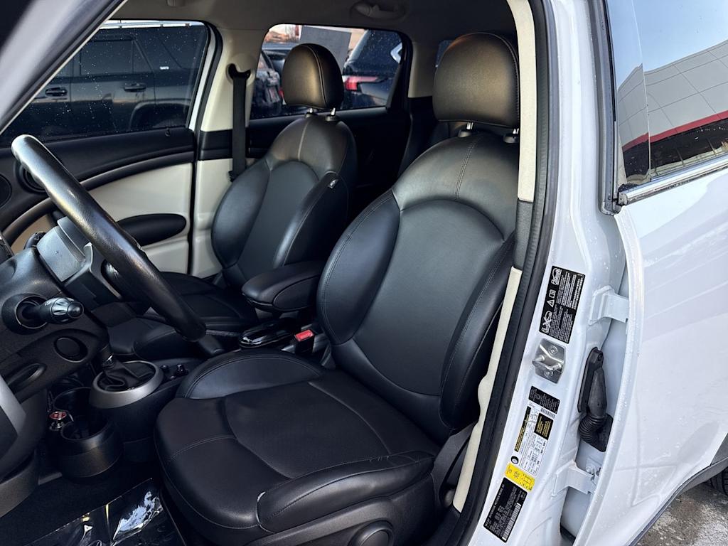 Thumbnail: 2012 MINI Cooper Countryman - 11