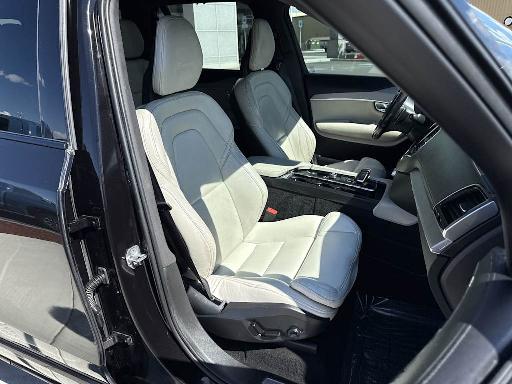 Thumbnail: 2020 Volvo XC90 - 15