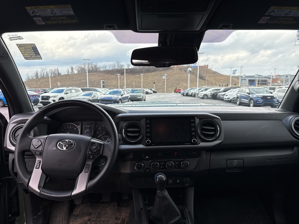 2022 Toyota Tacoma TRD Sport 2