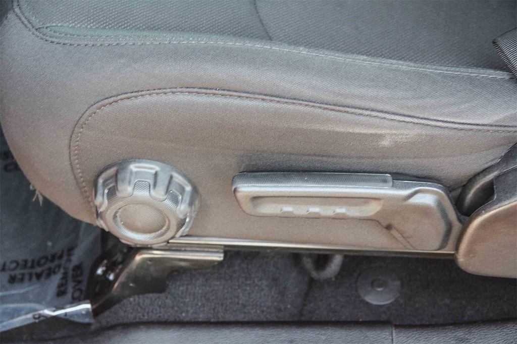 Thumbnail: 2023 Jeep Wrangler - 23