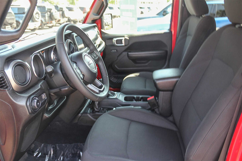 Thumbnail: 2023 Jeep Wrangler - 9