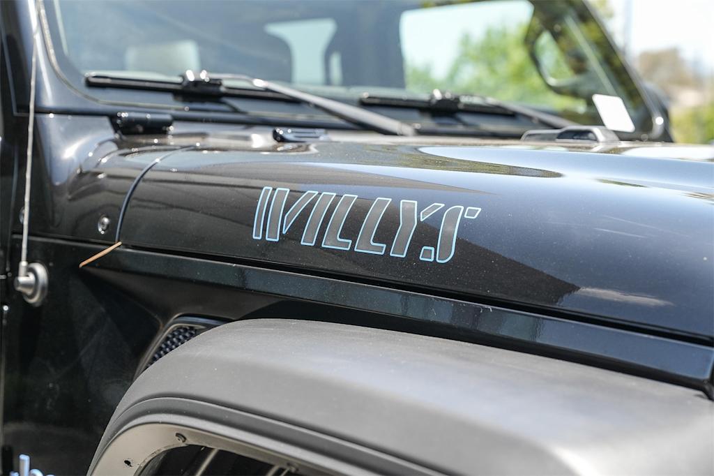 Thumbnail: 2023 Jeep Wrangler - 18