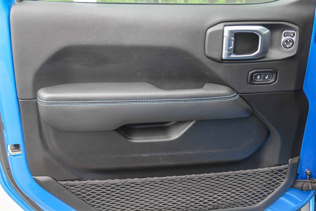 Thumbnail: 2022 Jeep Wrangler - 21