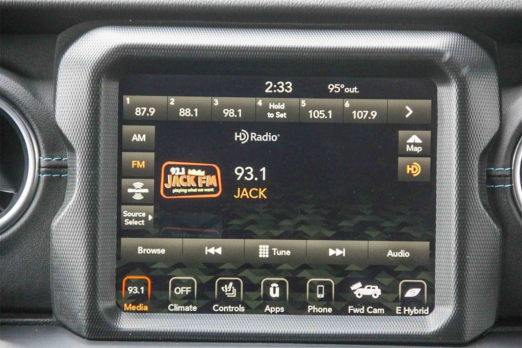 Thumbnail: 2022 Jeep Wrangler - 19