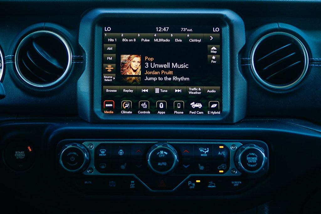 Thumbnail: 2022 Jeep Wrangler - 12