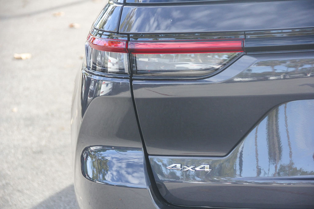 Thumbnail: 2024 Jeep Grand Cherokee - 6