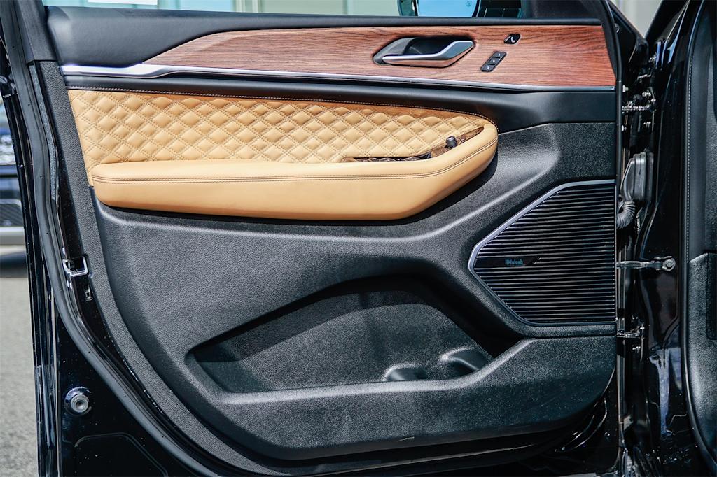 Thumbnail: 2021 Jeep Grand Cherokee L - 26