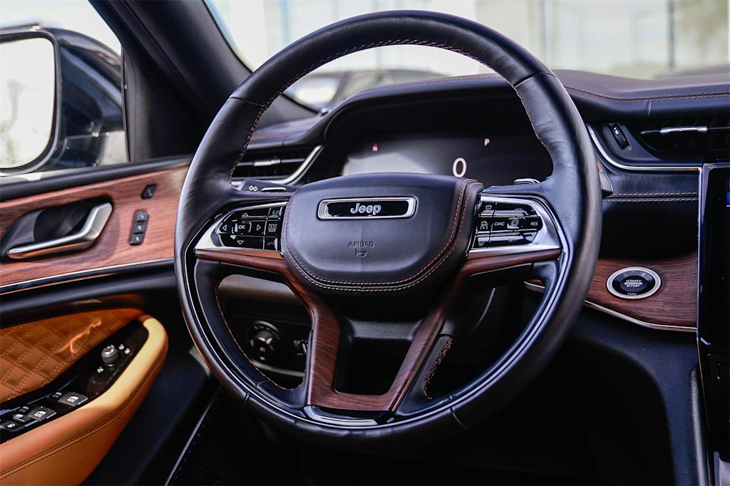 Thumbnail: 2021 Jeep Grand Cherokee L - 8